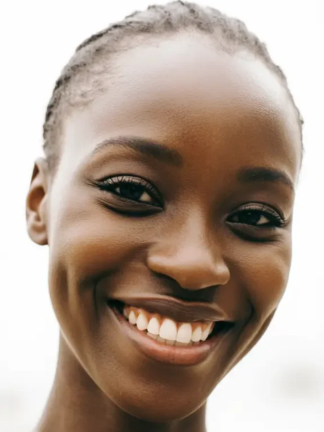 “Ayo Edebiri: The Star Redefining Hollywood in 2025”